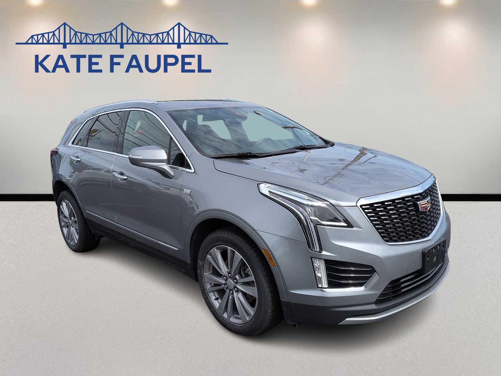 2024 Cadillac XT5 Premium Luxury in Argent Silver Metallic — front three-quarter view
