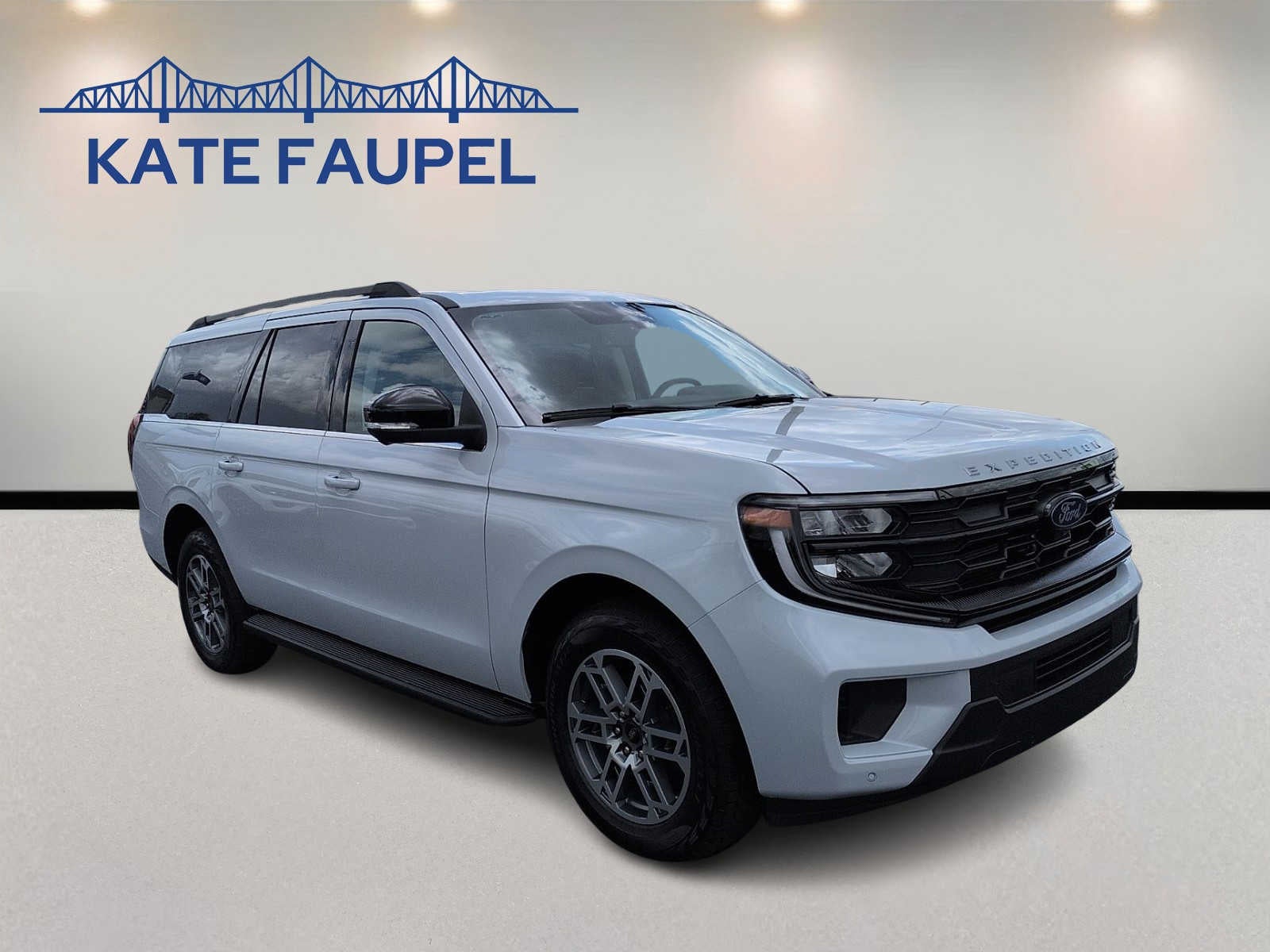 2026 Ford Expedition Max Active in Space Silver Metallic — front three-quarter view