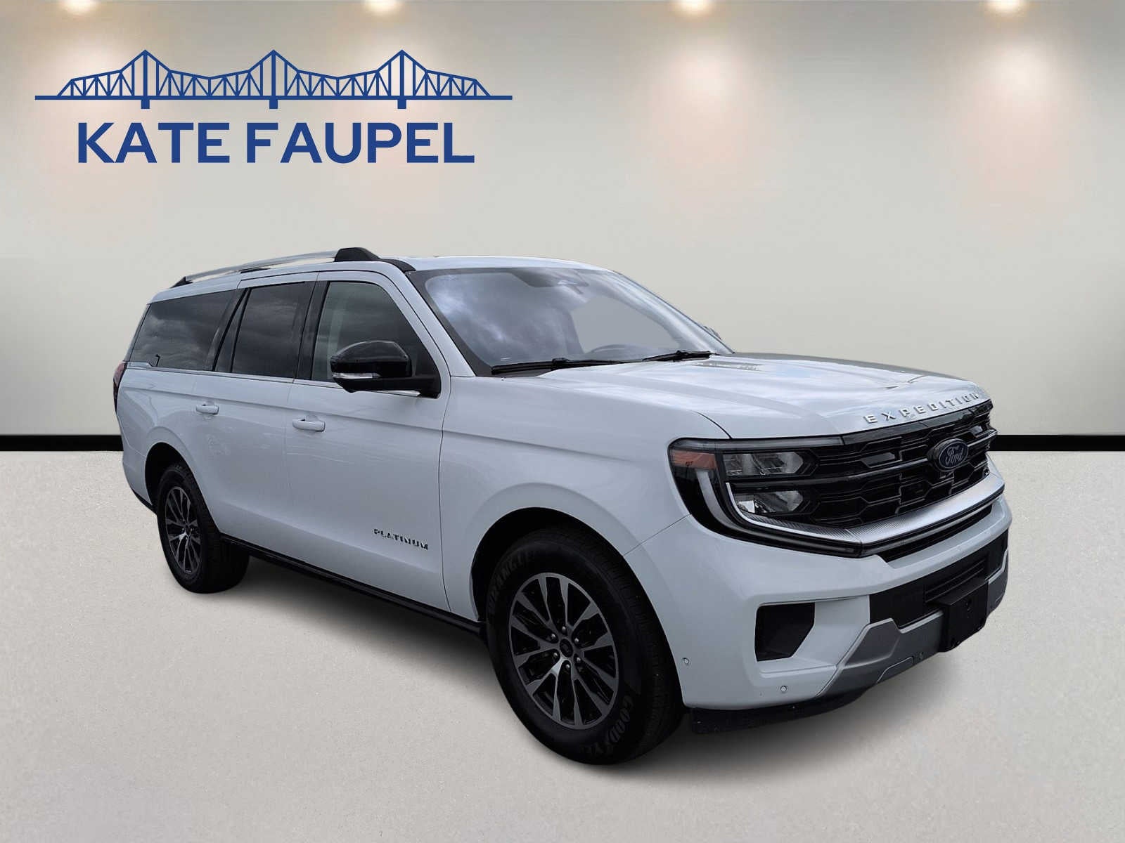 2025 Ford Expedition Max Platinum in Oxford White — front three-quarter view