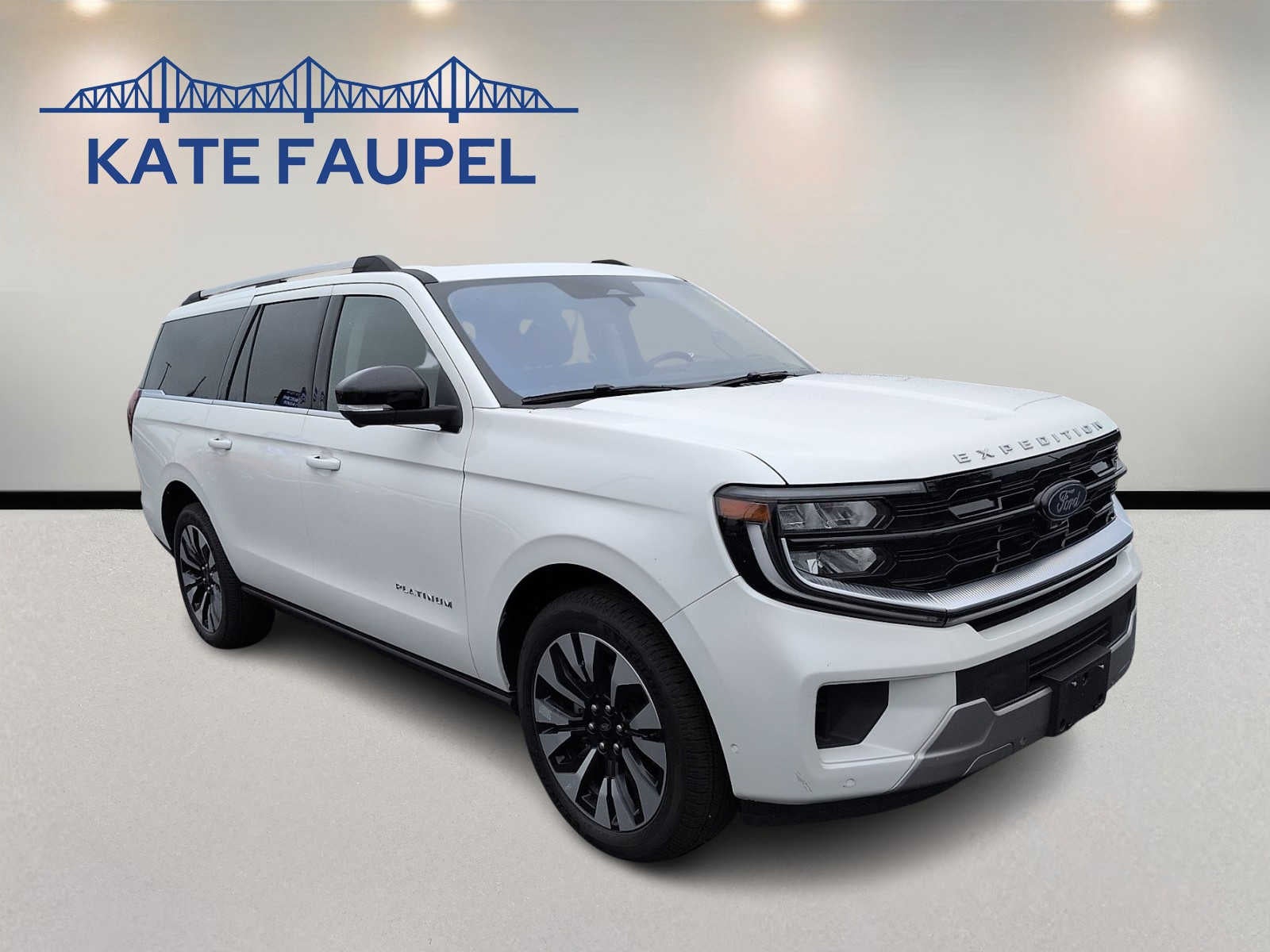 2025 Ford Expedition Max Platinum in Star White Metallic Tri-Coat — front three-quarter view