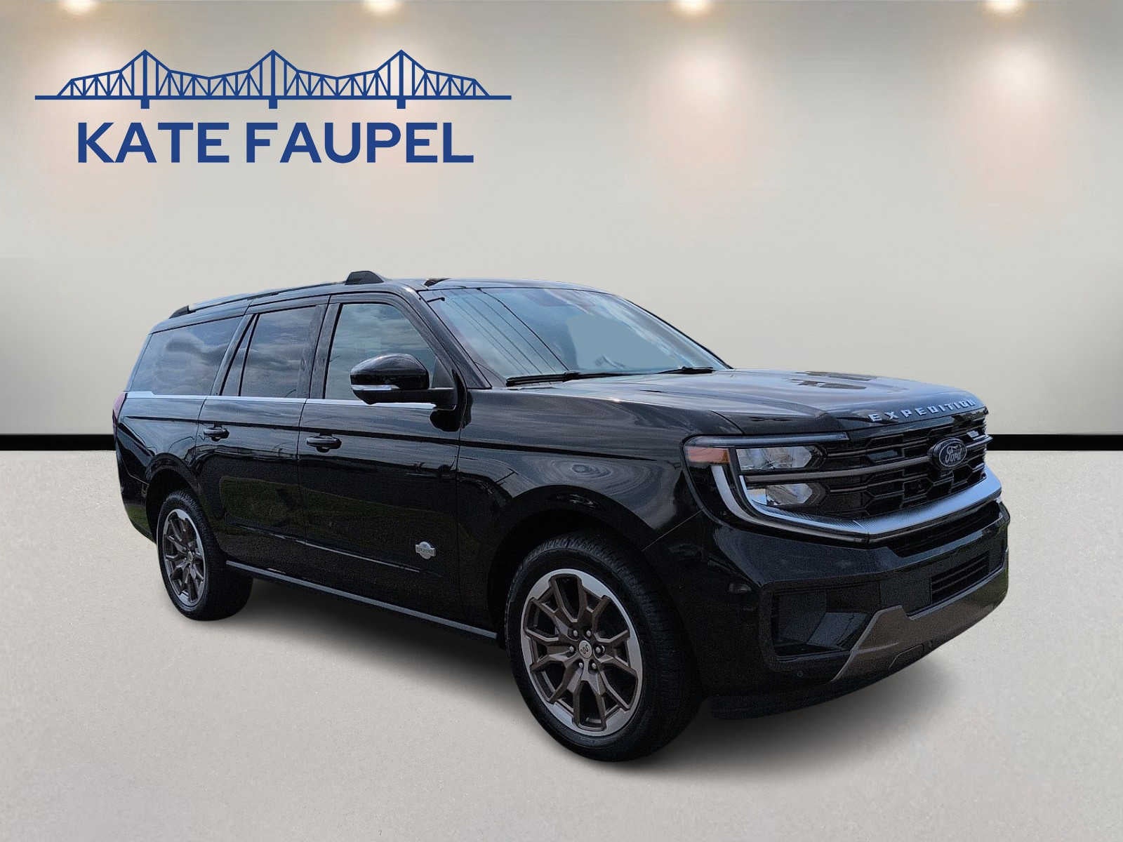2026 Ford Expedition Max King Ranch in Agate Black Metallic — front three-quarter view