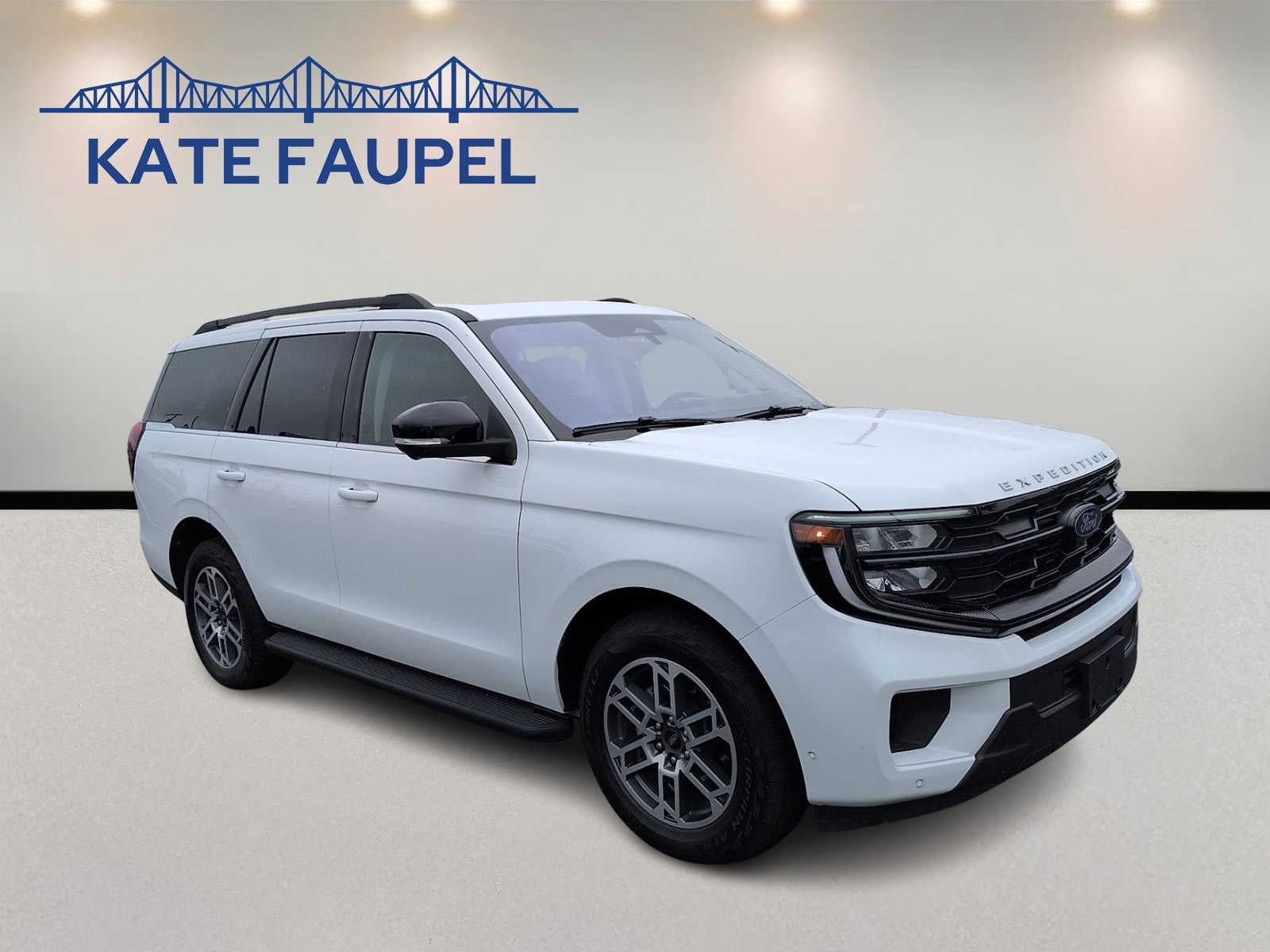 2025 Ford Expedition Active in Oxford White — front three-quarter view