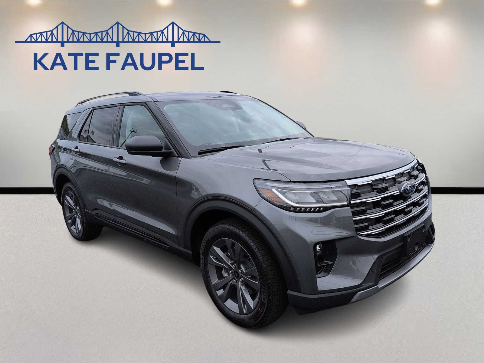 2026 Ford Explorer Active w/200A Pkg in Carbonized Gray Metallic — front three-quarter view
