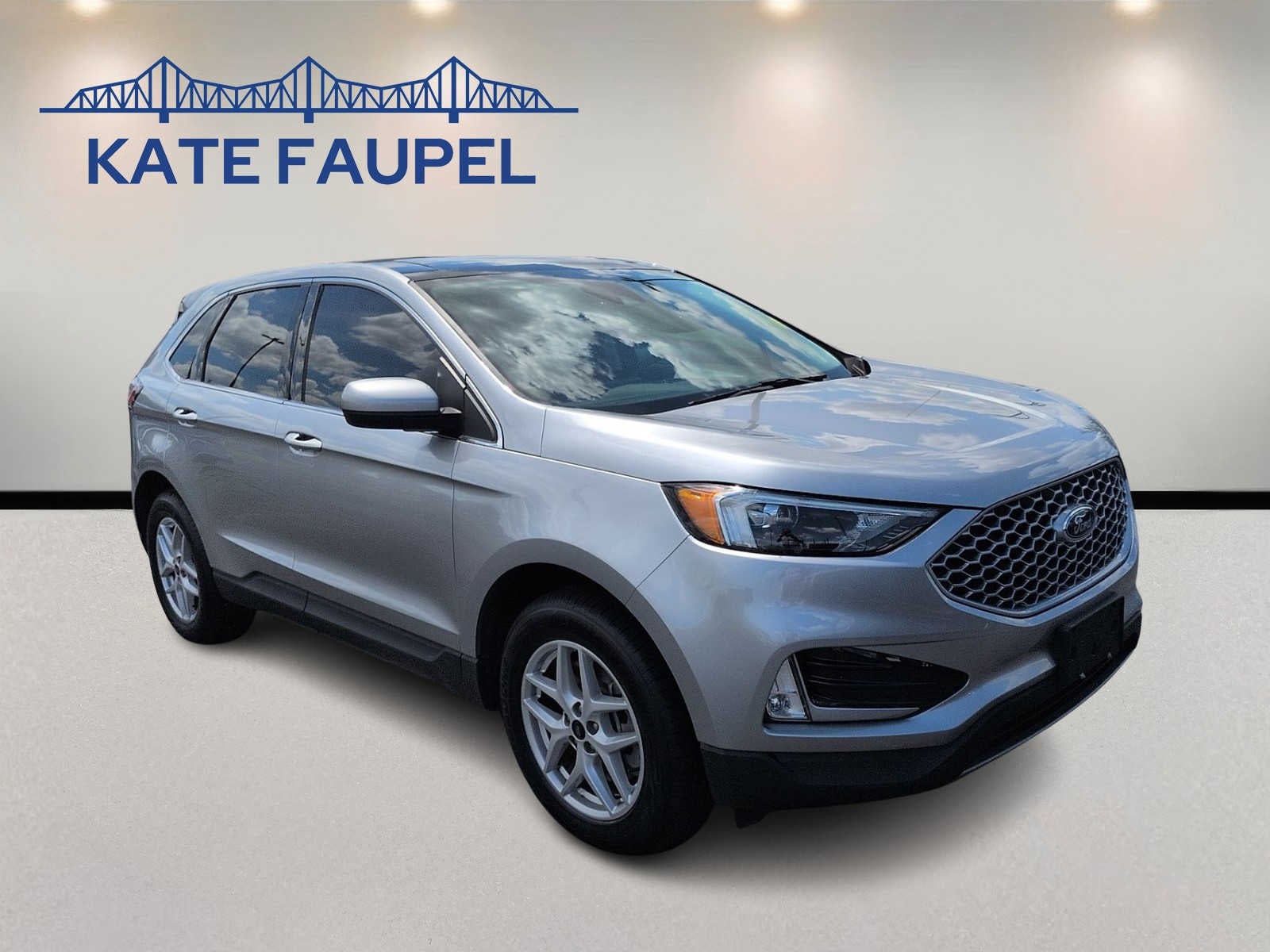 2023 Ford Edge SEL in Iconic Silver Metallic — front three-quarter view
