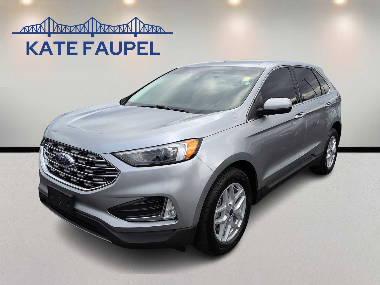 2022 Ford Edge — rear three-quarter view