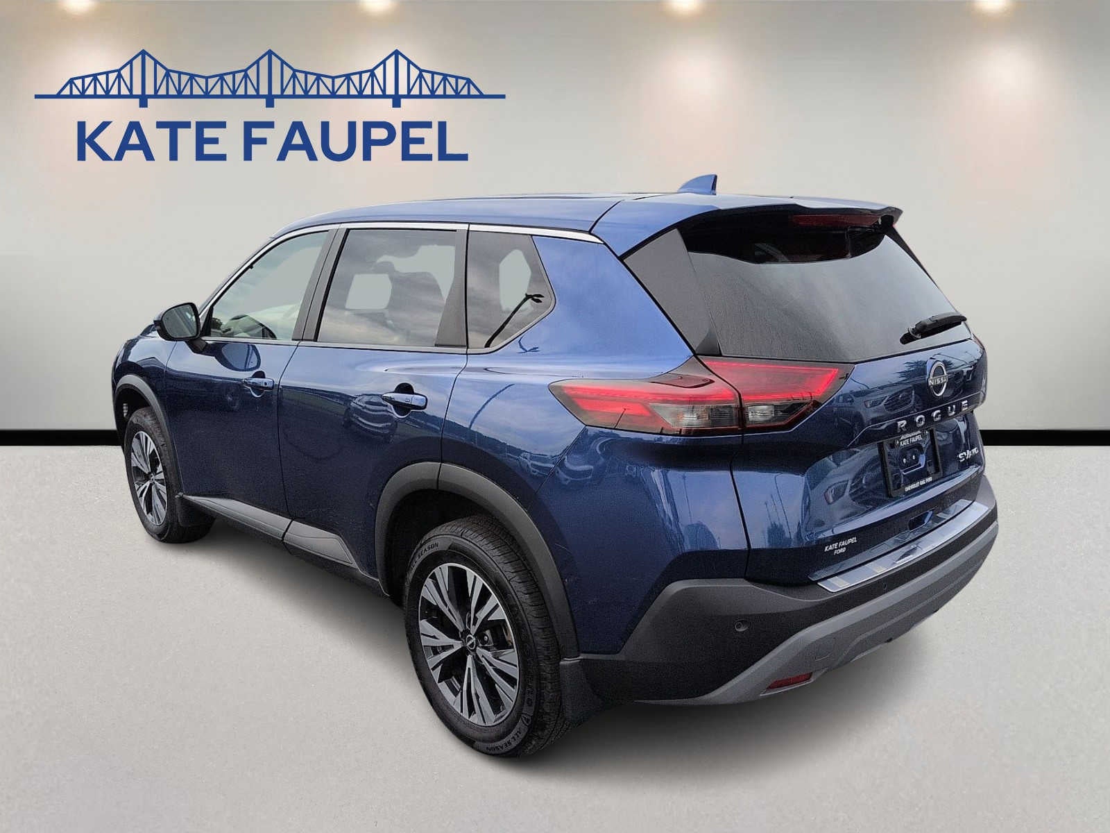 2023 Nissan Rogue — detail view